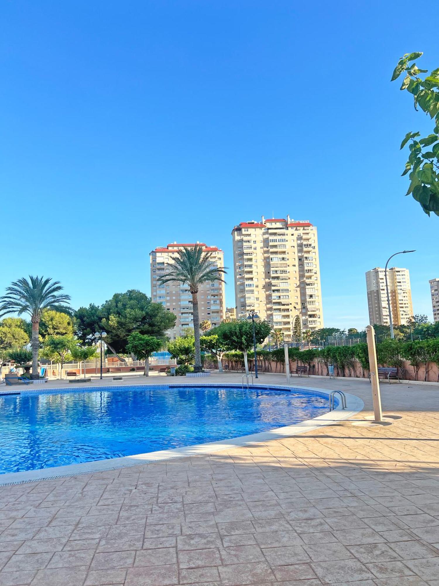 Coqueto Con Piscina, Nuevo A 50M Del Mar, Parking Gratis Apartment El Campello Bagian luar foto