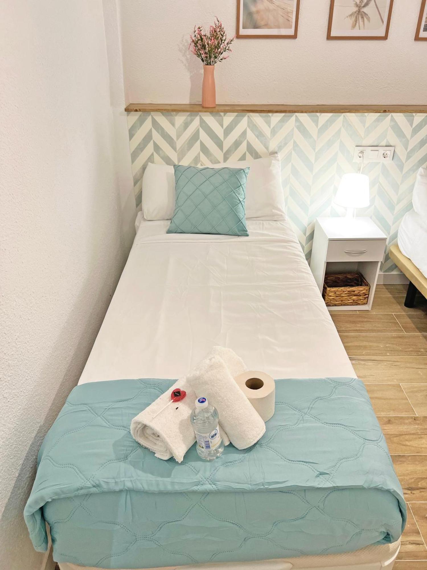 Coqueto Con Piscina, Nuevo A 50M Del Mar, Parking Gratis Apartment El Campello Bagian luar foto