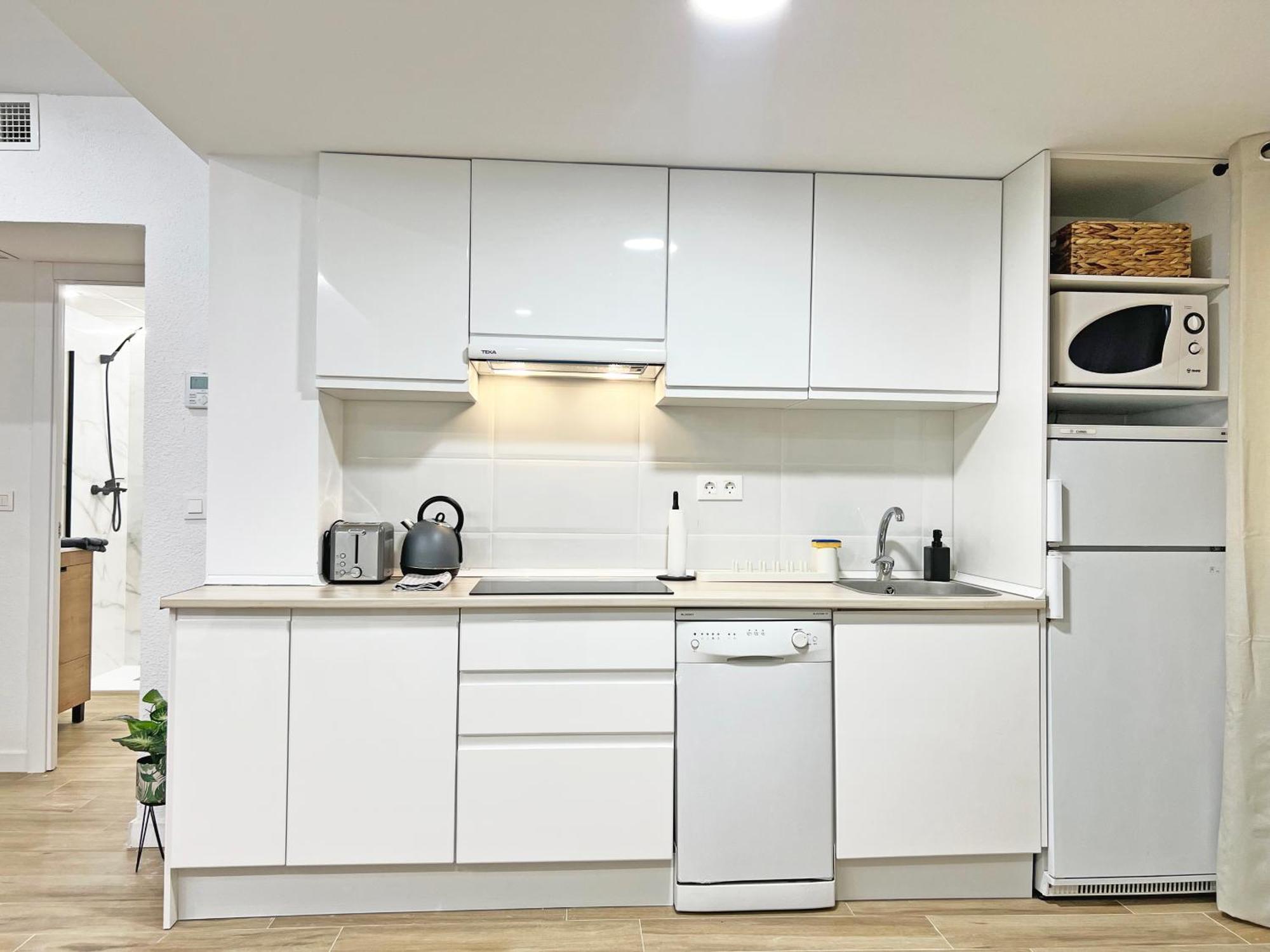 Coqueto Con Piscina, Nuevo A 50M Del Mar, Parking Gratis Apartment El Campello Bagian luar foto